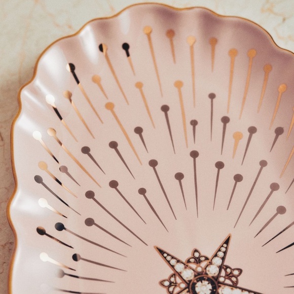 Catherine Martin Wrapping Paper - Picture 11 of 15